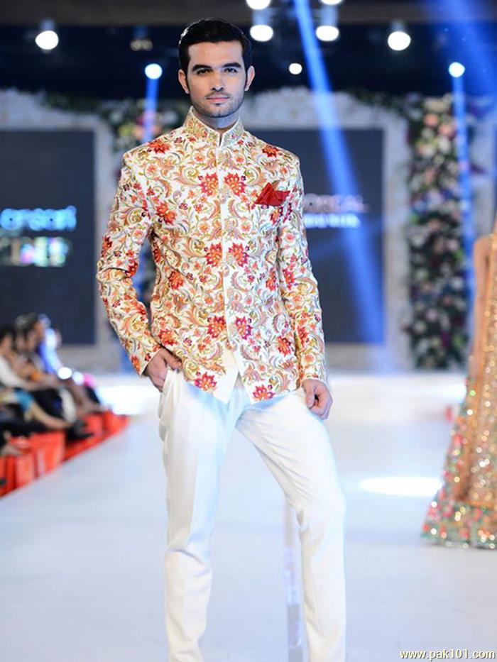 Abid Saleem - Pakistani Fashion Photographer