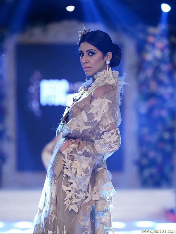 Abid Saleem - Pakistani Fashion Photographer