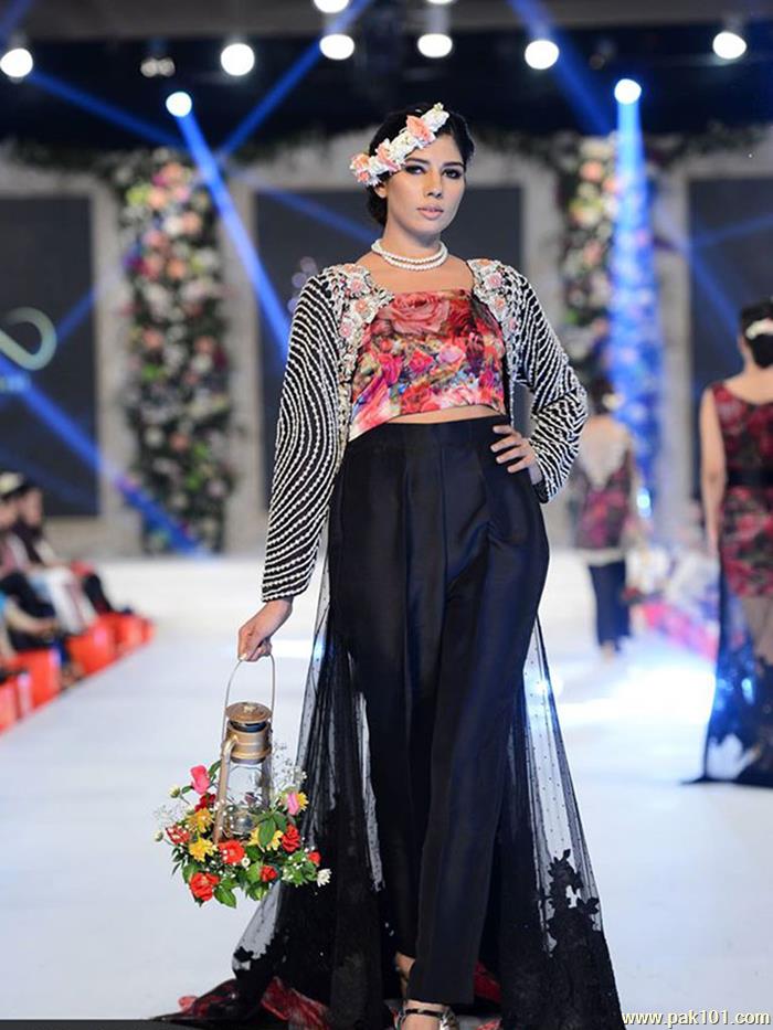 Abid Saleem - Pakistani Fashion Photographer