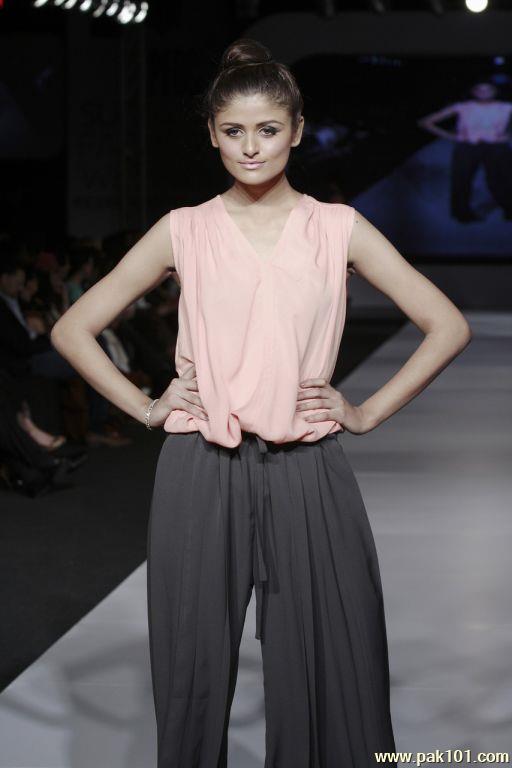 Abid Saleem Fashion Photography