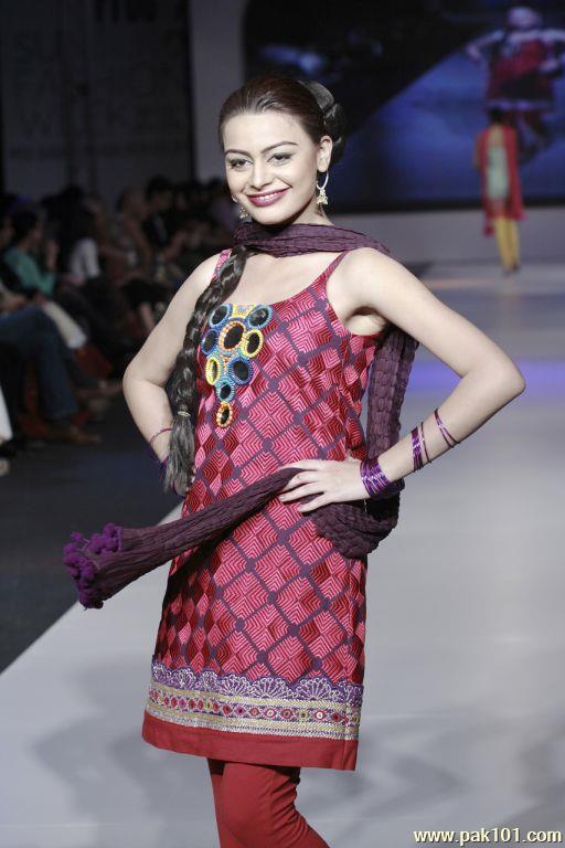 Abid Saleem Fashion Photographs