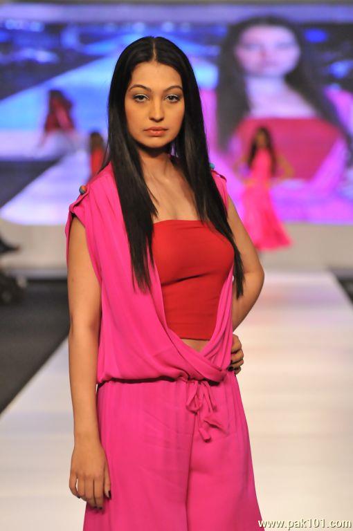 Abid Saleem Fashion Photography