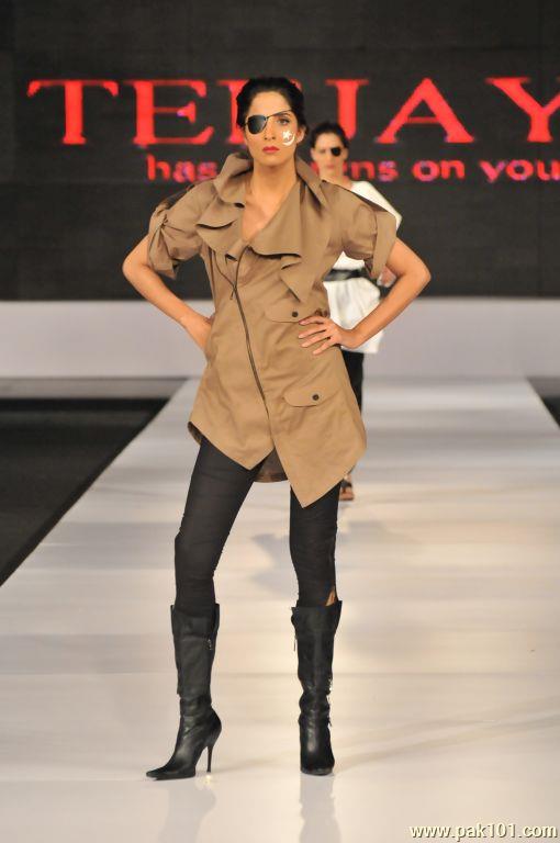 Abid Saleem Fashion Photography