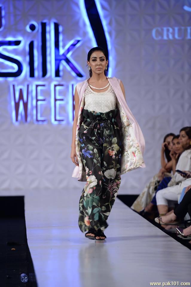 Abid Saleem Fashion Photographs