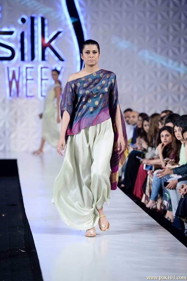 Abid Saleem Fashion Photographs