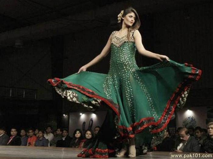 fashion week  pakistan