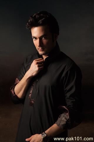 Photographer Maram Aabroo