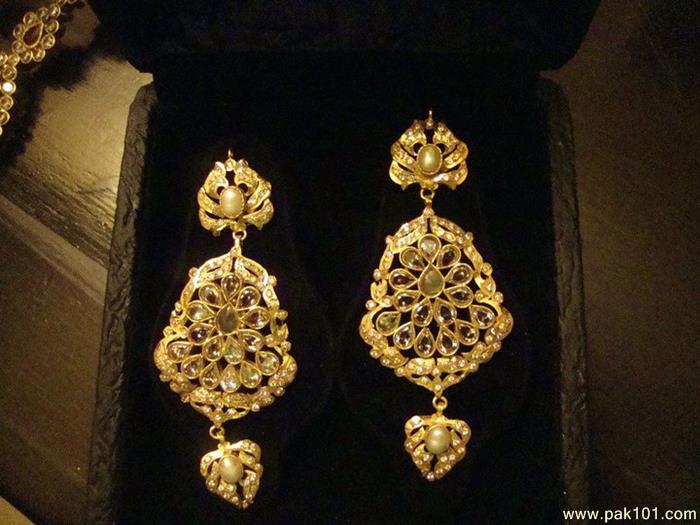 Earing Tops Collection Of Arrahim Jewellers -Rawalpindi