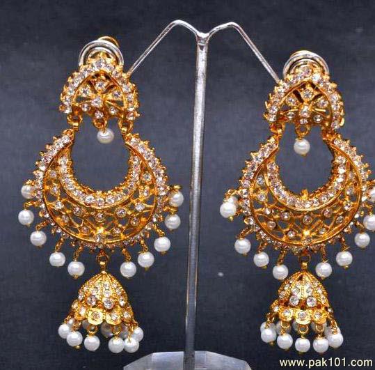 Earings tops Jewellery