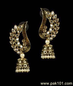Earings tops Jewellery