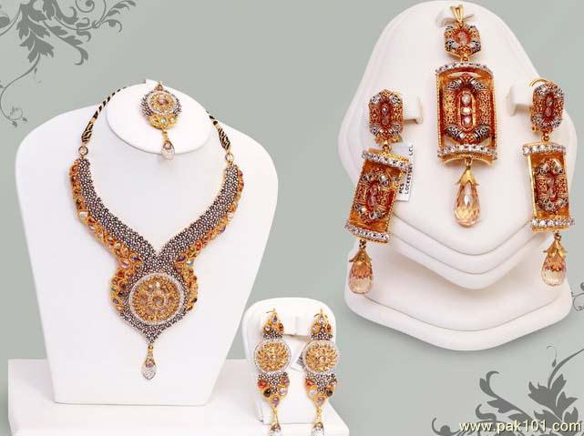 ARY JEWELLERS Necklace
