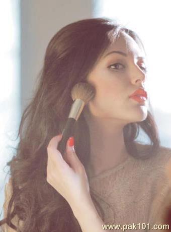 Aisha Linnea Akhtar model