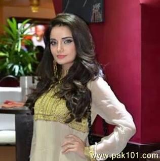 Armeena Rana Khan -Pakistani Female Fashion Model