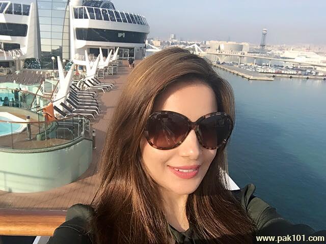 Armeena Rana Khan -Pakistani Female Fashion Model