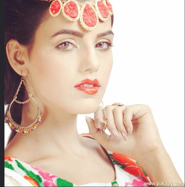 Erum Azam -Pakistani Female Fashion Model And Television Actress Celebrity