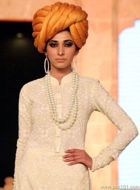 Eshal Fayyaz -Pakistani Female Fashion Model Celebrity