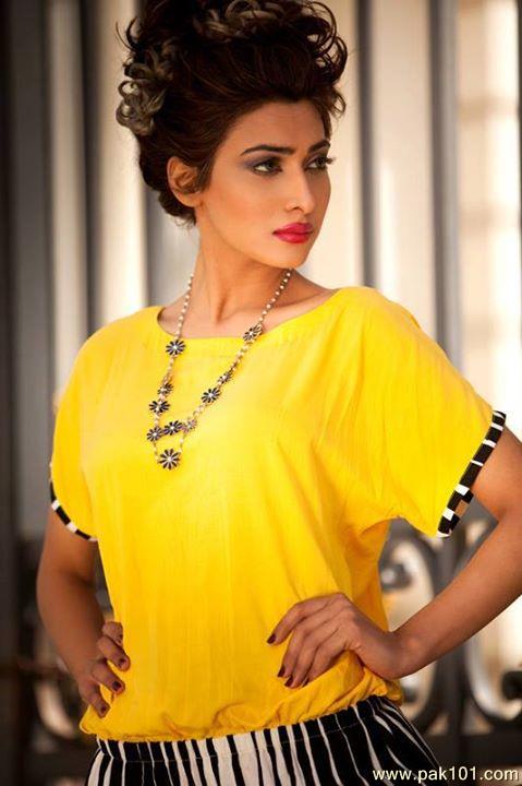 Eshal Fayyaz -Pakistani Female Fashion Model Celebrity