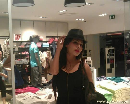 Eshal Fayyaz -Pakistani Female Fashion Model Celebrity