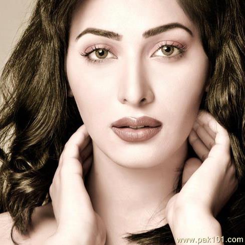 Eshal Fayyaz -Pakistani Female Fashion Model Celebrity