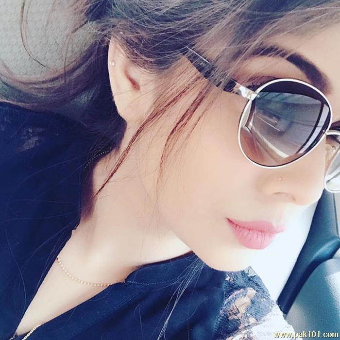 Fabiha Sheerazi -Pakistani Female Fashion Model And Host Celebrity