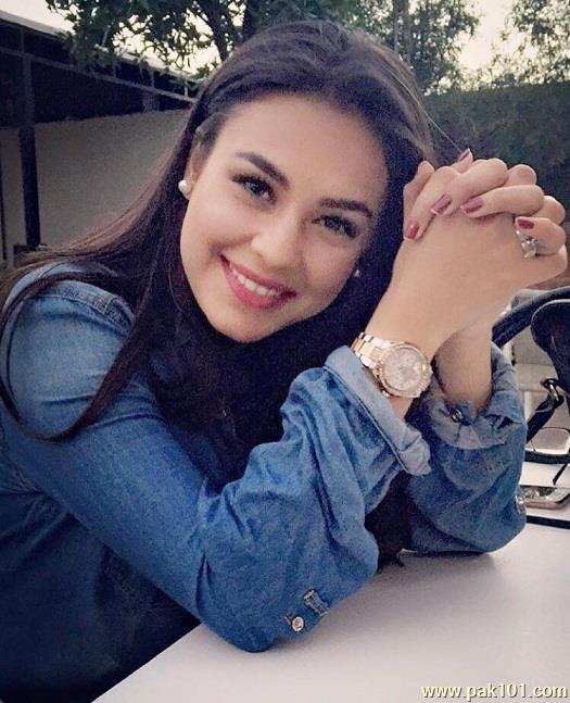 Mahenur Haider Khan -Pakistani Female Fashion Model Celebrity