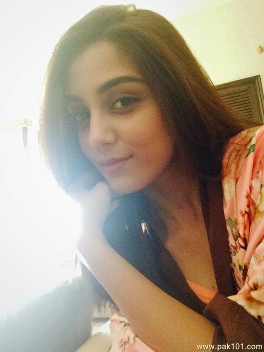 Maya Ali -Pakistani Fashion Female Model Celebrity