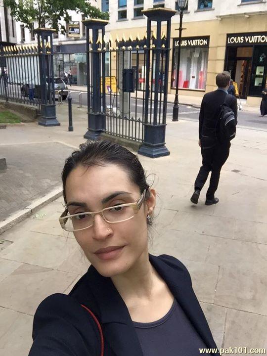 Nadia Hussain -Pakistan Female Fashion Model Celebrity