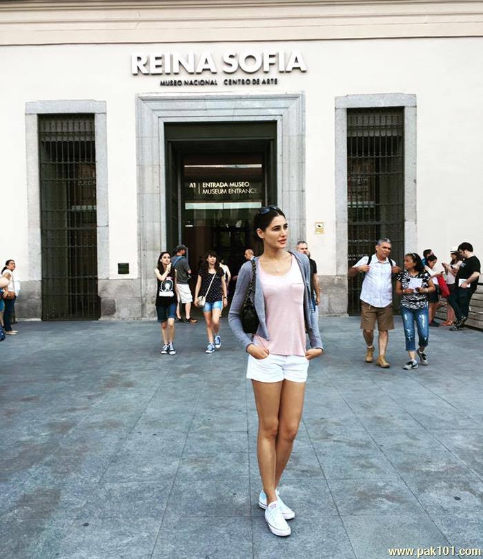 Nargis Fakhri -Pakistani Female Fashion Model Celebrity