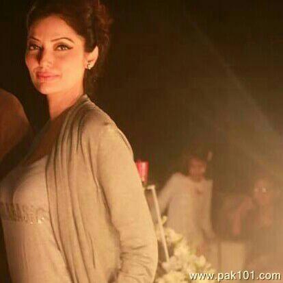 Natasha Hussain -Pakistani Female Fashion Model Celebrity