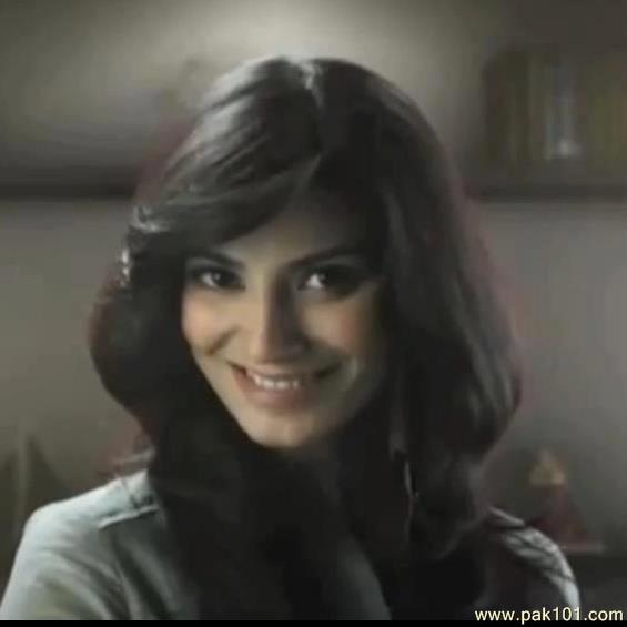 Naveen Waqar- Pakistani Fashion Model