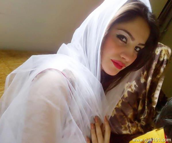 Neelam Muneer