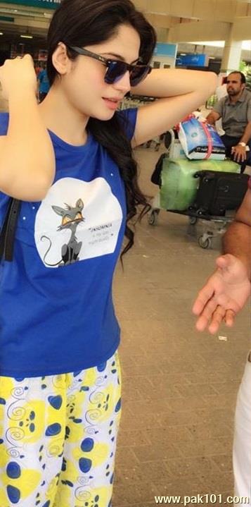 Neelam Muneer -Pakistani Female Fashion Model Celebrity