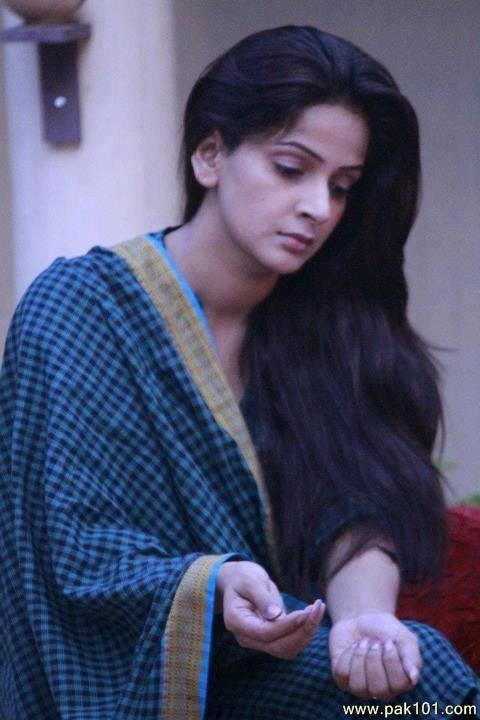 Saba Qamar -Pakistani Female Fashion Model And Television Actress Celebrity