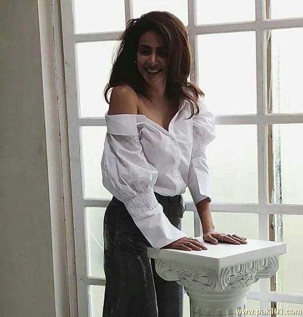 Saba Qamar -Pakistani Female Fashion Model And Television Actress Celebrity