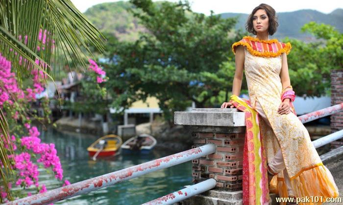 Saima Azhar -Pakistani Female Fashion Model Celebrity