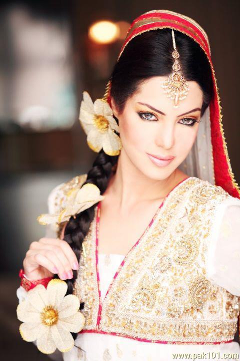 Saima Azhar -Pakistani Female Fashion Model Celebrity