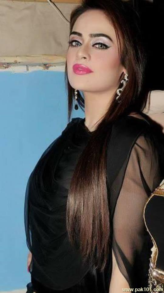 Sobia Khan -Pakistani Female Fashion Model And Actress Celebrity