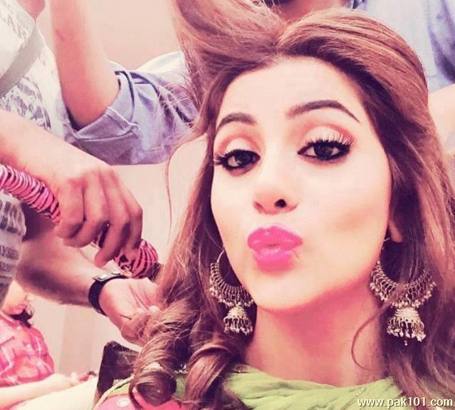 Sohai ali abro -Pakistani Female Fashion Model and Television Actress Celebrity