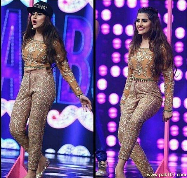 Sohai ali abro -Pakistani Female Fashion Model and Television Actress Celebrity