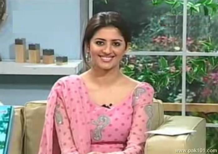 Tehreem Zuberi -Pakistani Female Model Celebrity And Television Drama Artist