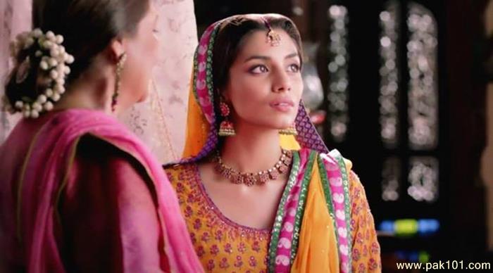 Zara Peerzada -Pakistani Female Fashion Model Celebrity