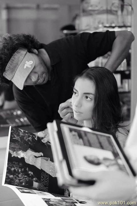 Zara Peerzada -Pakistani Female Fashion Model Celebrity