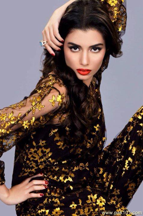 Zara Peerzada -Pakistani Female Fashion Model Celebrity