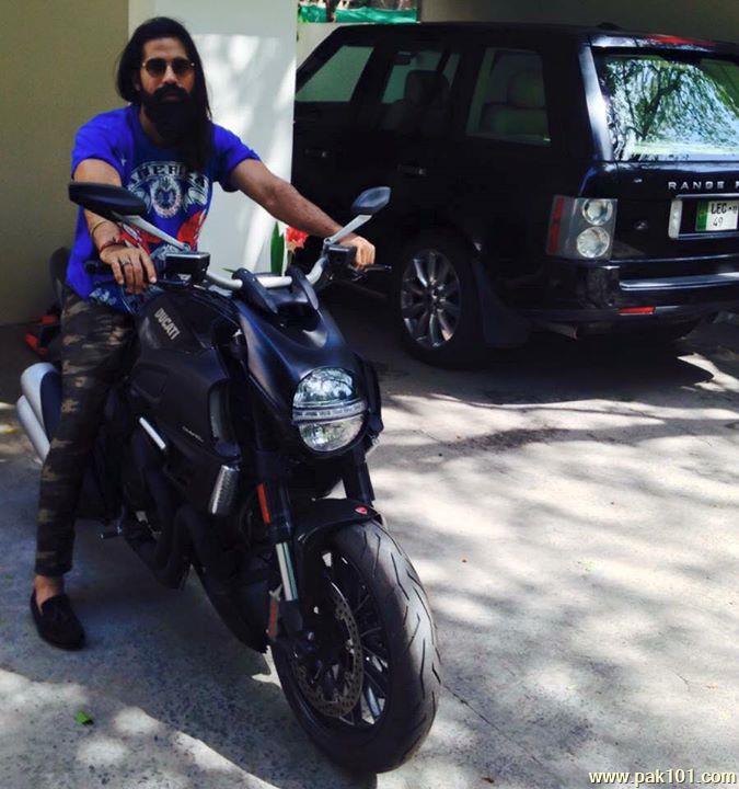 Abbas Jafri -Pakistani Fashion Model And Cricketer Celebrity