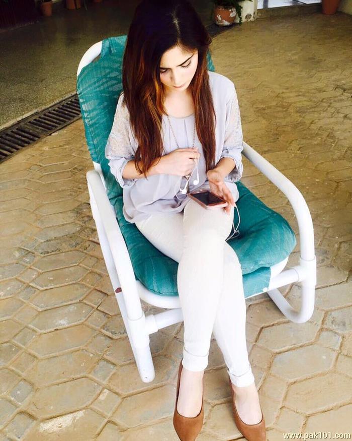 Aima Baig -Pakistani Female Singer And Host Celebrity