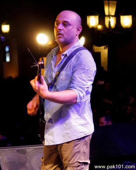Ali Azmat