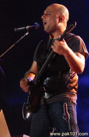 Ali Azmat