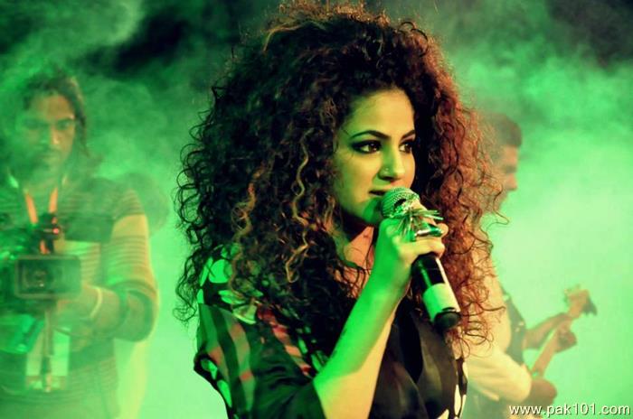 Annie Khalid -Pakistani Female Singer Celebrity