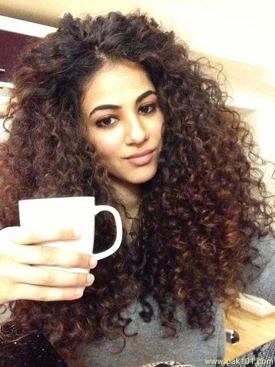 Annie Khalid -Pakistani Female Singer Celebrity