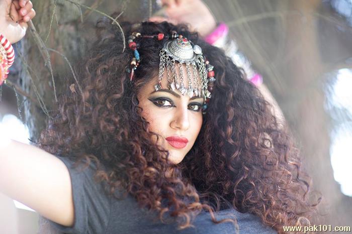 Annie Khalid -Pakistani Female Singer Celebrity